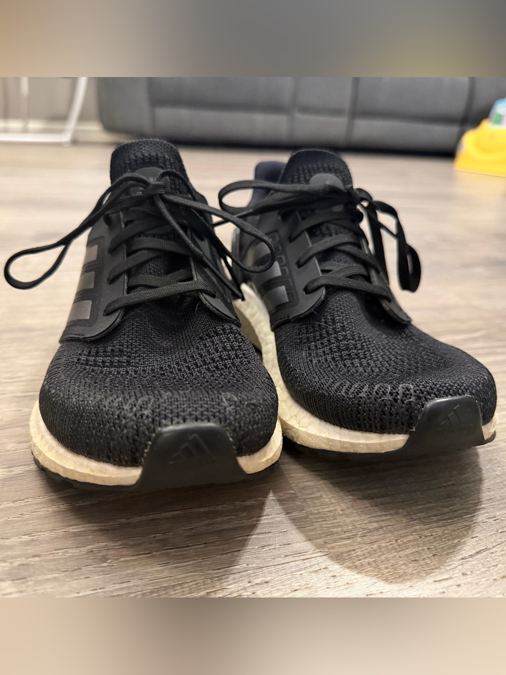 Adidas Black Ultraboost - Picture 4 of 4